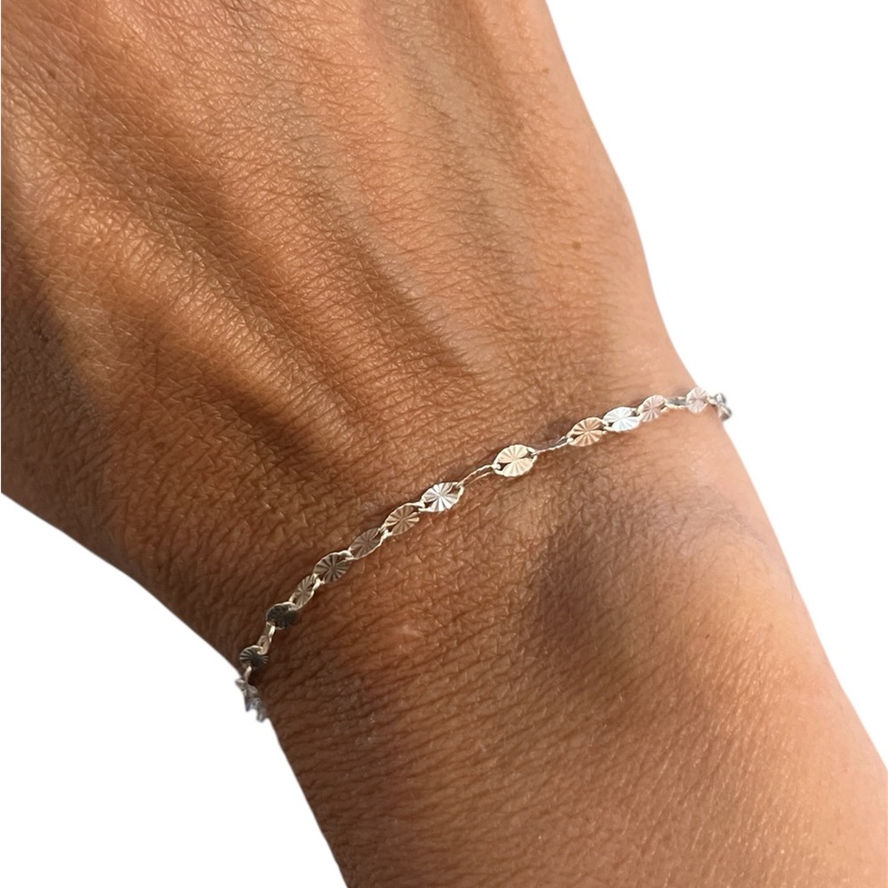 Taxco Bracelet 925 Sterling Silver Starburst Handmade Bracelet 7in long.